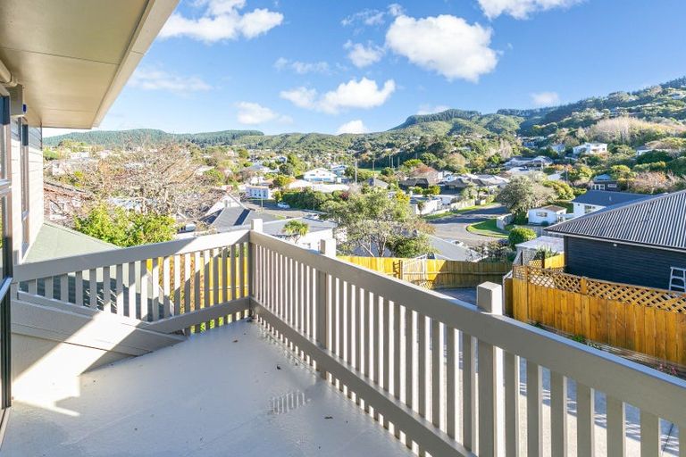 Photo of property in 11a Roy Street, Tawa, Wellington, 5028