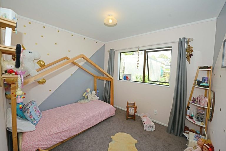 Photo of property in 18 Seymour Place, Bellevue, Tauranga, 3110