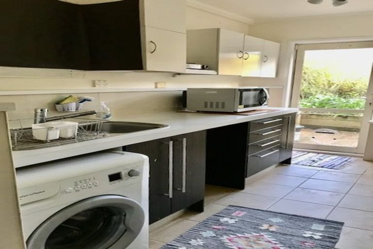 Photo of property in 22 Hythe Terrace, Mairangi Bay, Auckland, 0630