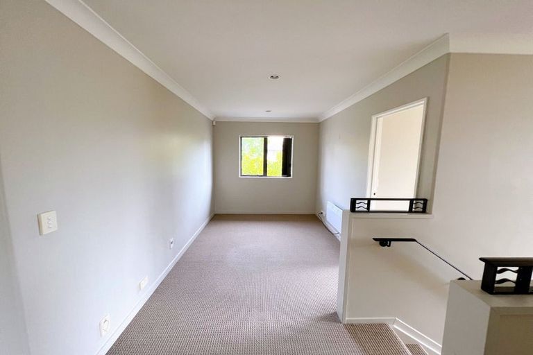 Photo of property in 9 Laurel Oak Drive, Schnapper Rock, Auckland, 0632
