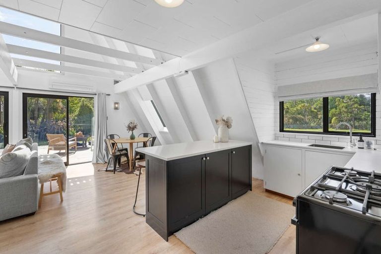 Photo of property in 28 Killarney Street, Waitati, 9085