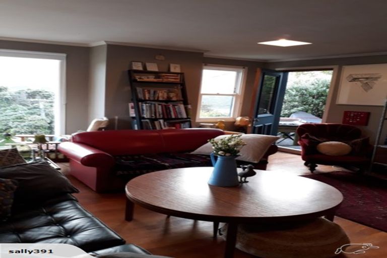 Photo of property in 39 Hudson Street, Island Bay, Wellington, 6023