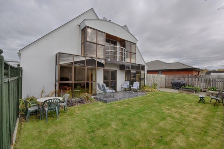 Photo of property in 16 Traford Street, Gore, 9710