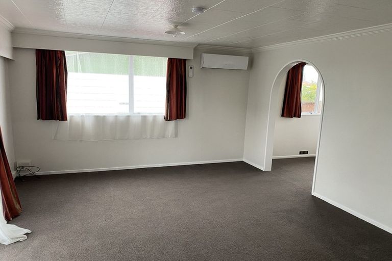 Photo of property in 9 Oak Avenue, Nawton, Hamilton, 3200