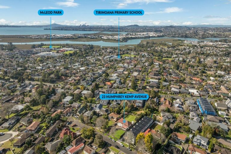 Photo of property in 23 Humphrey Kemp Avenue, Henderson, Auckland, 0612
