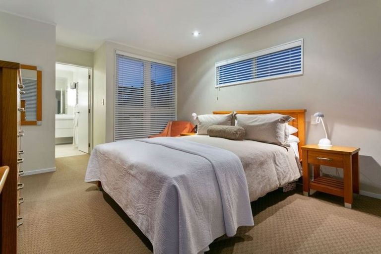 Photo of property in 1/21 Onepoto Road, Hauraki, Auckland, 0622