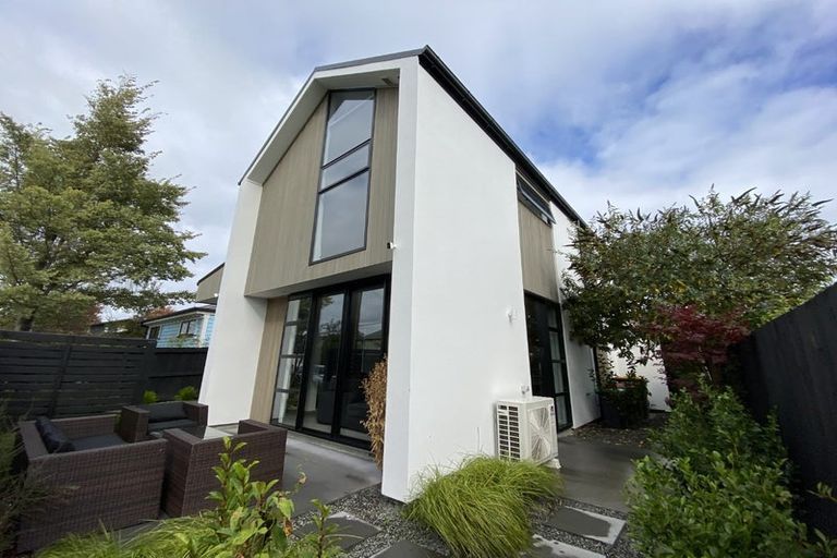 Photo of property in 121a Packe Street, Edgeware, Christchurch, 8013