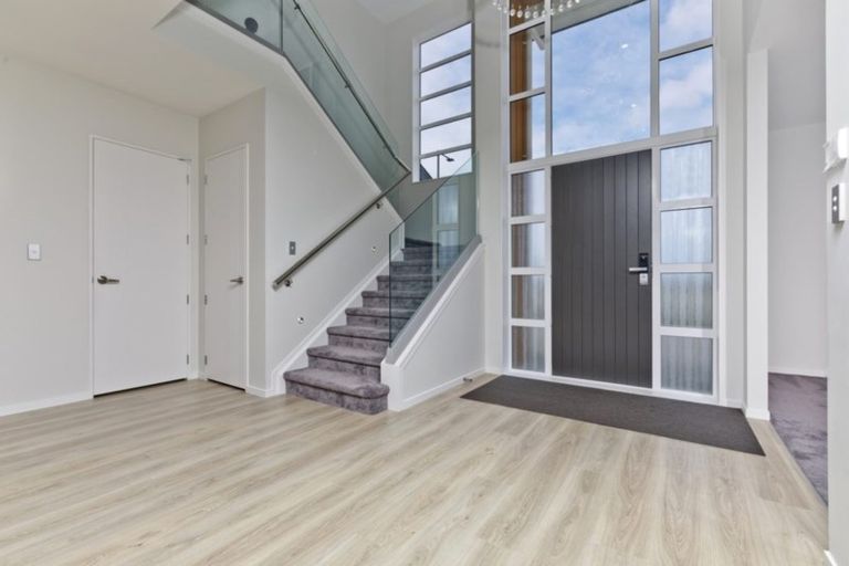 Photo of property in 208 Wainui Road, Silverdale, 0932