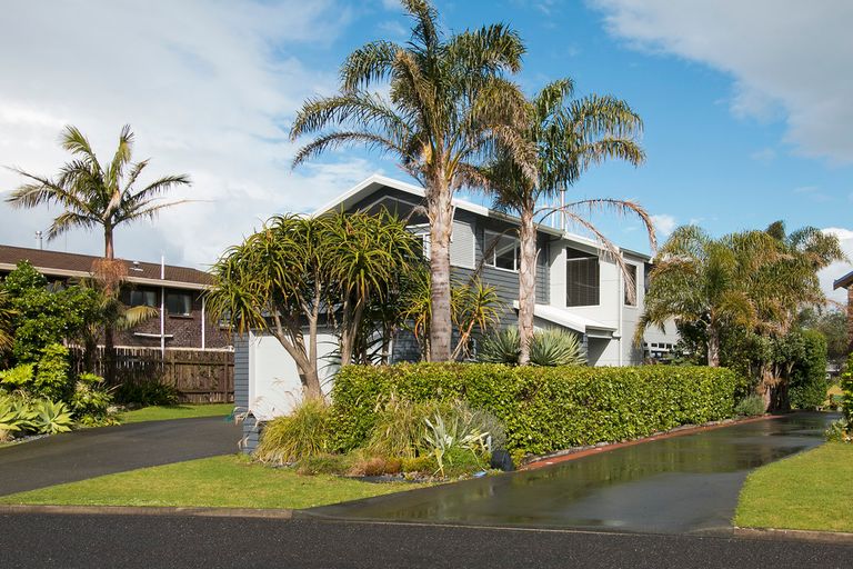 Photo of property in 27 Mayor View Terrace, Waihi Beach, 3611