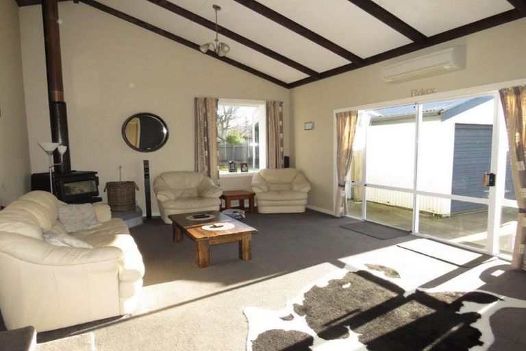 Photo of property in 120 Stobo Street, Grasmere, Invercargill, 9810