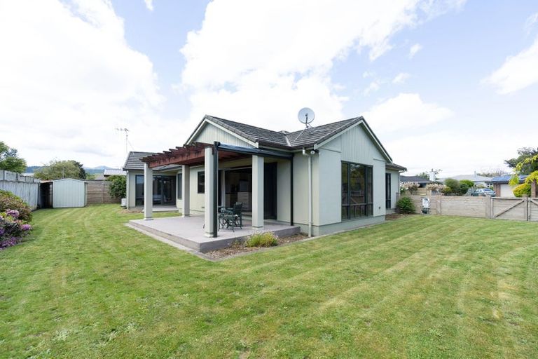 Photo of property in 1 Corfe Castle Lane, Levin, 5510