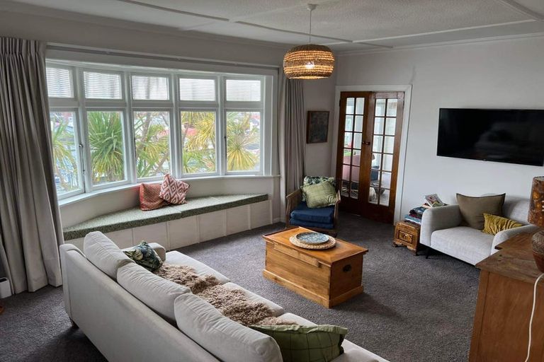 Photo of property in 14 Queens Drive, Kilbirnie, Wellington, 6022