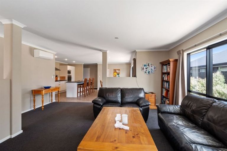 Photo of property in 19 Hineaari Street, Marshland, Christchurch, 8083