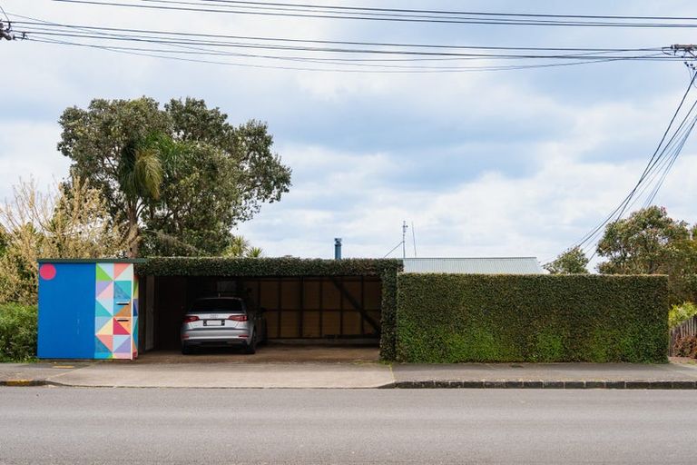 Photo of property in 137 Hinemoa Street, Birkenhead, Auckland, 0626