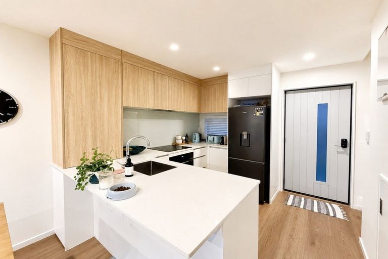 Photo of property in 59 Jabuka Street, Glen Eden, Auckland, 0602