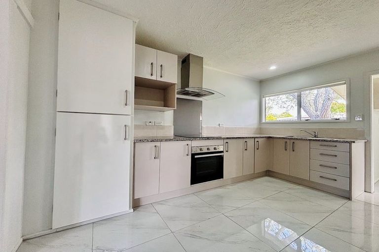 Photo of property in 2/8 Rimu Road, Manurewa, Auckland, 2102