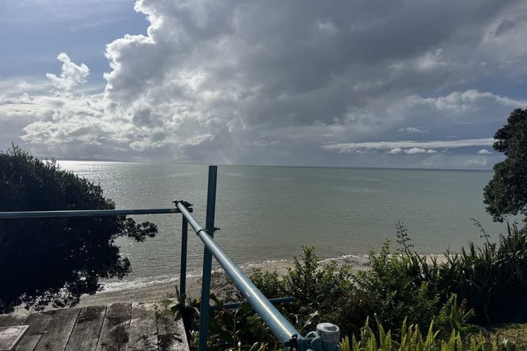 Photo of property in 41 Torkar Road, Clarks Beach, 2122