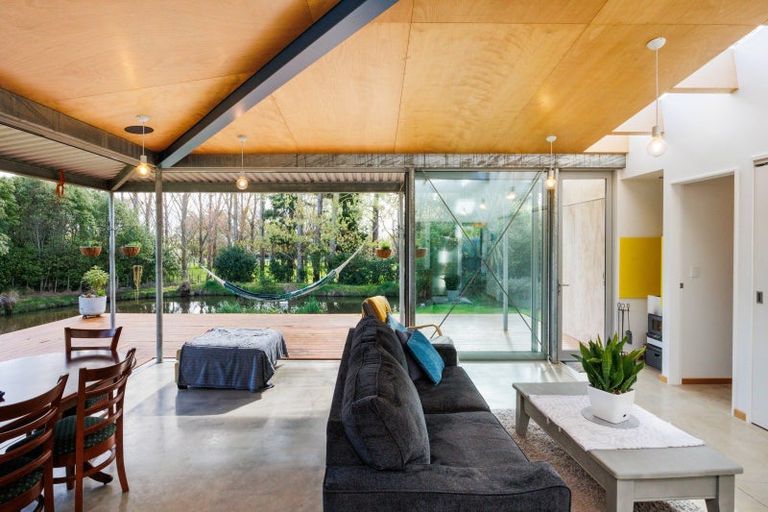 Photo of property in 849b Makerua Road, Tokomaru, Palmerston North, 4474