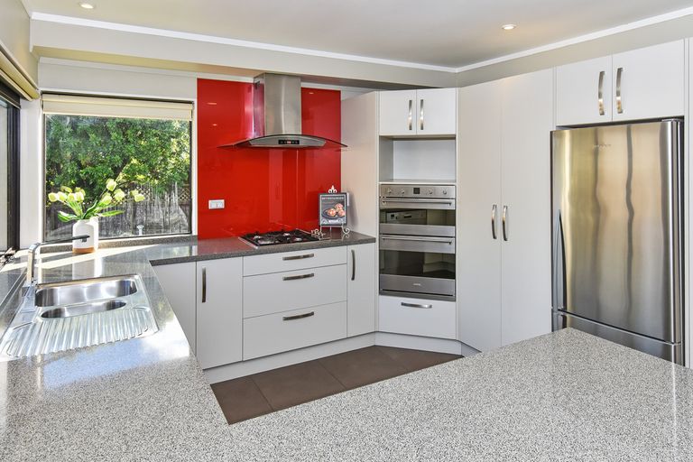 Photo of property in 12 Larkspur Court, The Gardens, Auckland, 2105