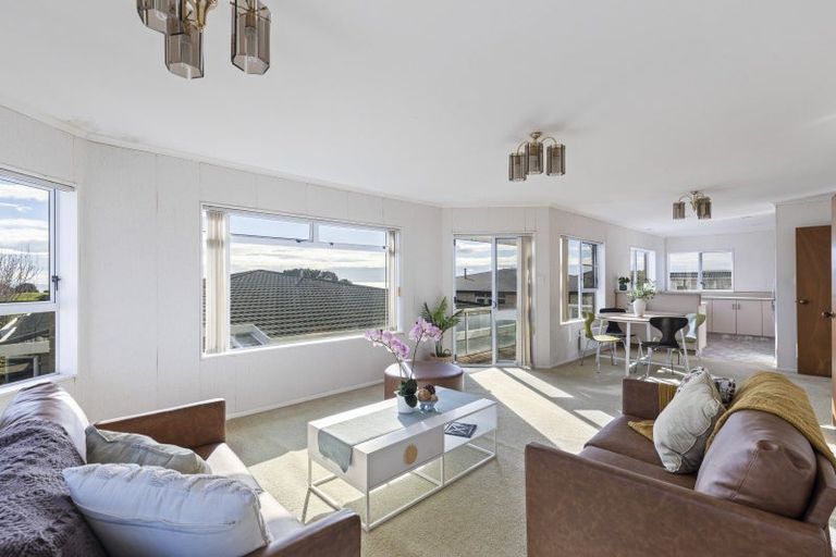 Photo of property in 1/13 Chatswood Grove, Fitzroy, New Plymouth, 4312