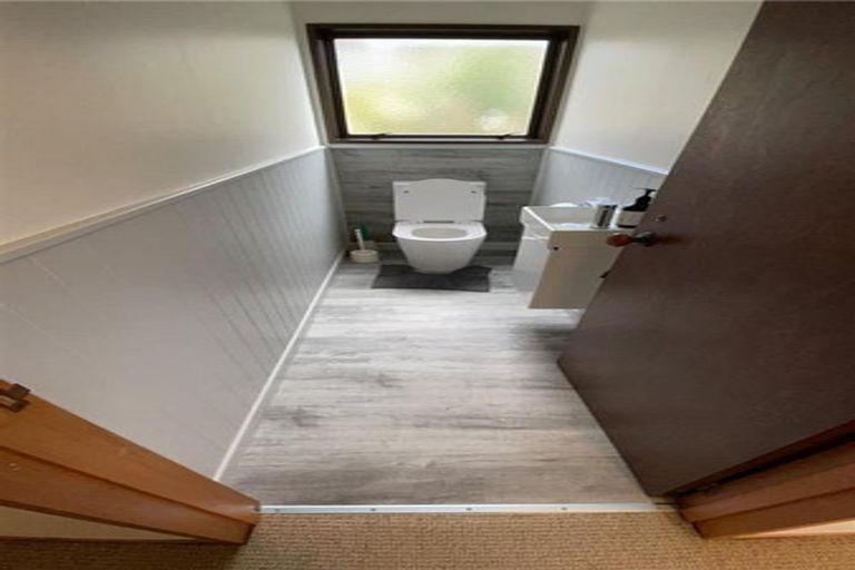 Photo of property in 1/54 Muritai Crescent, Havelock North, 4130