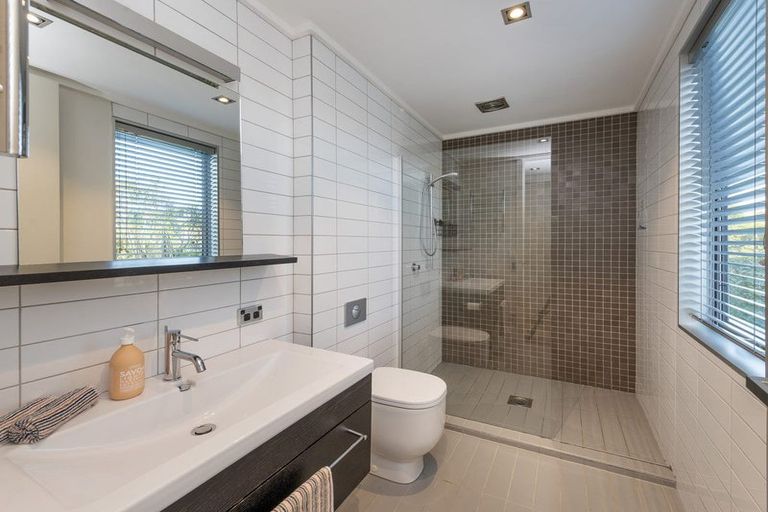 Photo of property in 10 Bridgewater Terrace, Albert Town, Wanaka, 9305