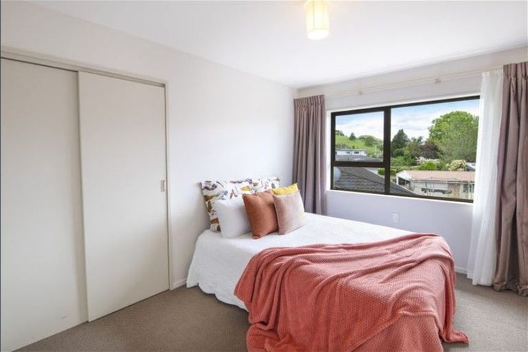 Photo of property in 34 Anderson Road, Taradale, Napier, 4112