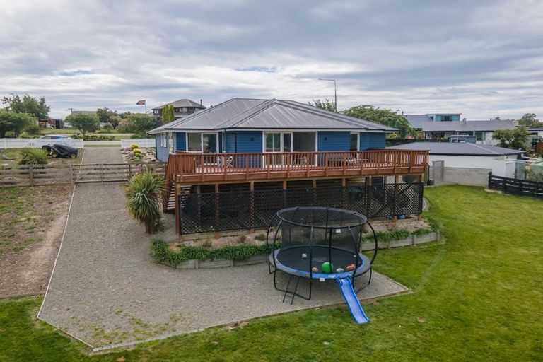 Photo of property in 9 Grove Avenue, Weston, Oamaru, 9401