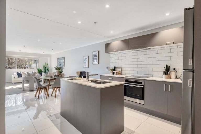 Photo of property in Mooring Apartments, 110/277 Maunganui Road, Mount Maunganui, 3116