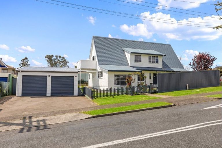 Photo of property in 1 Matua Road, Matua, Tauranga, 3110