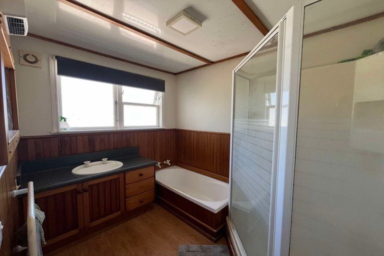 Photo of property in 32 Akatarawa Road, Brown Owl, Upper Hutt, 5018