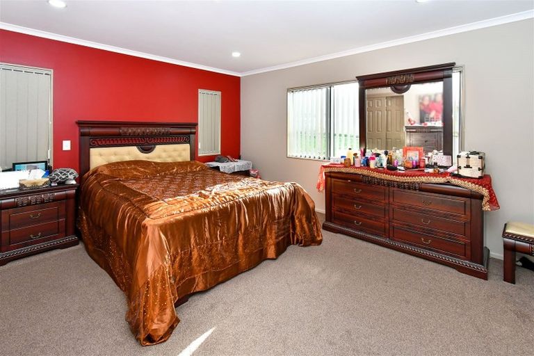 Photo of property in 112 Alfriston Road, Manurewa, Auckland, 2105