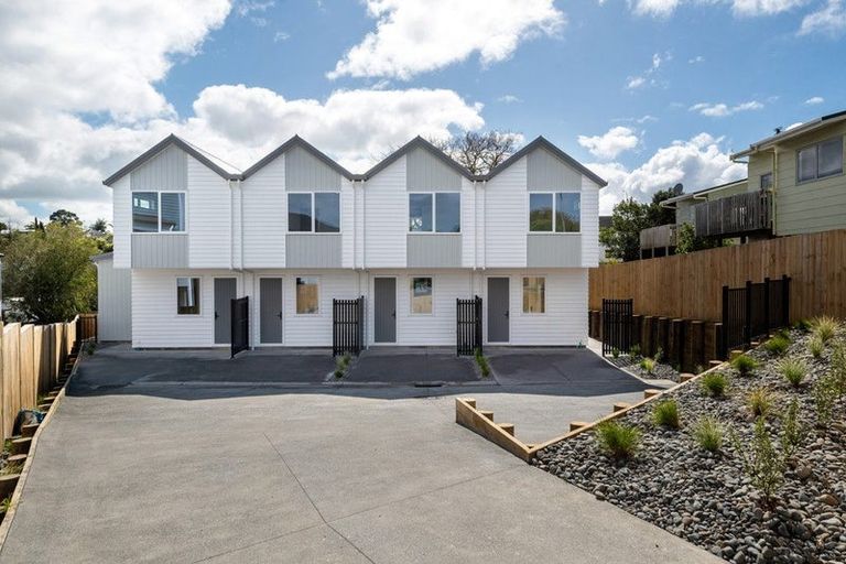 Photo of property in 7c Camrose Place, Glenfield, Auckland, 0629