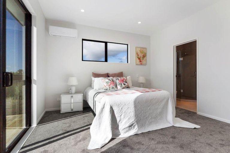 Photo of property in 5 Dolcetto Place, Pokeno, 2402