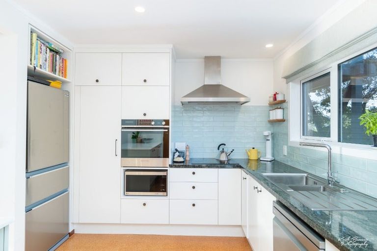 Photo of property in 39 Clutha Avenue, Khandallah, Wellington, 6035