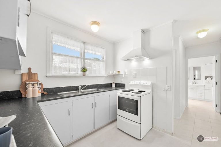 Photo of property in 39a Heretaunga Square, Silverstream, Upper Hutt, 5019