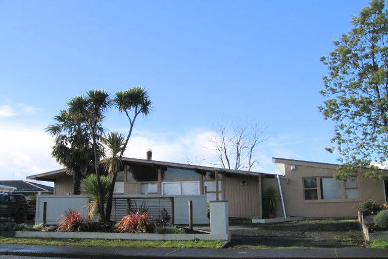 Photo of property in 18 Caernarvon Drive, Flaxmere, Hastings, 4120