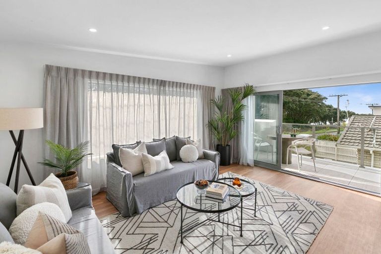 Photo of property in 15 Bulkeley Terrace, New Plymouth, 4310