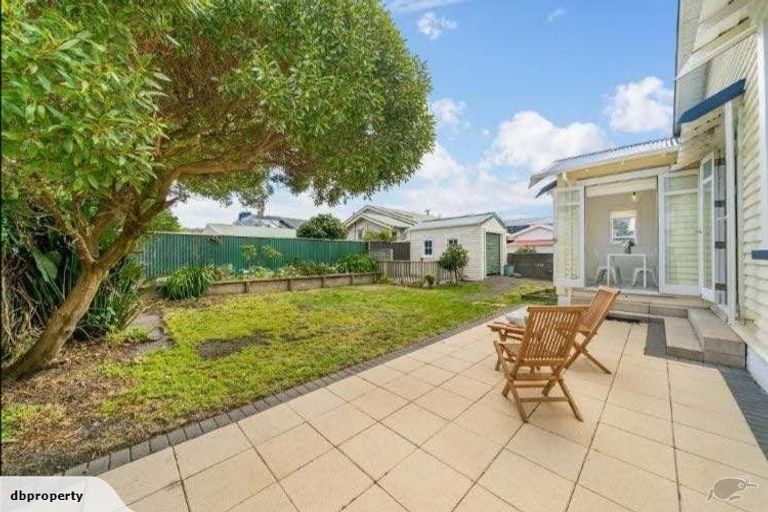 Photo of property in 43 Cuba Street, Petone, Lower Hutt, 5012