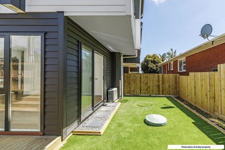 Photo of property in 5/145 Carlisle Road, Northcross, Auckland, 0632