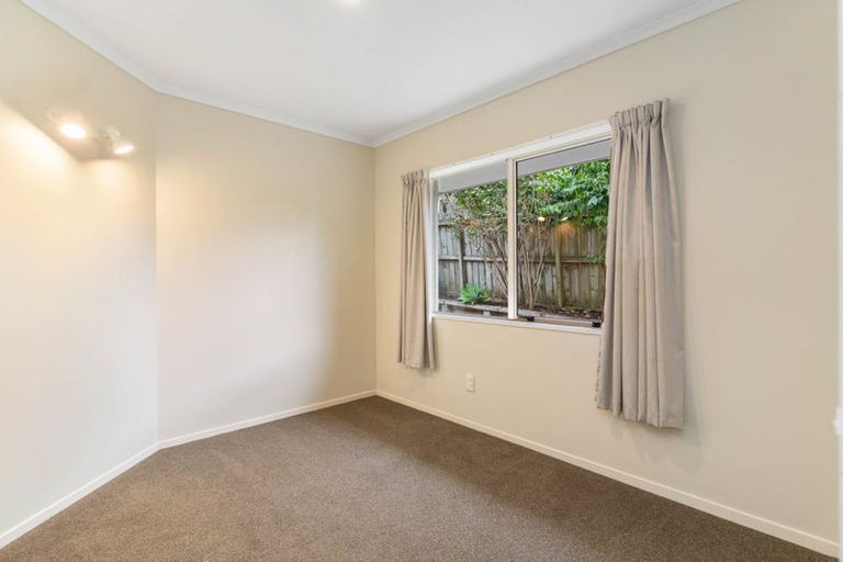 Photo of property in 1/21 Westview Court, Somerville, Auckland, 2014