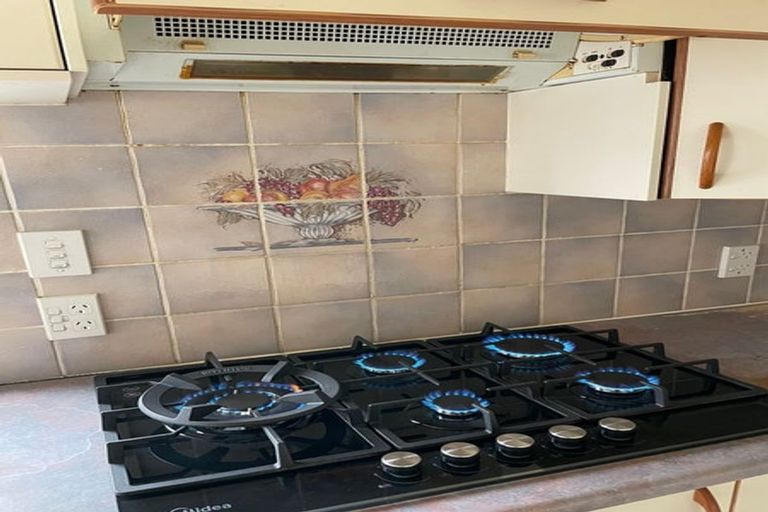 Photo of property in 146 Mark Avenue, Grenada Village, Wellington, 6037