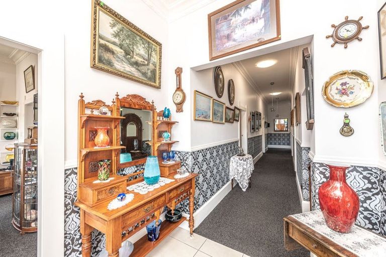 Photo of property in 9 Great North Road, Saint Johns Hill, Whanganui, 4501