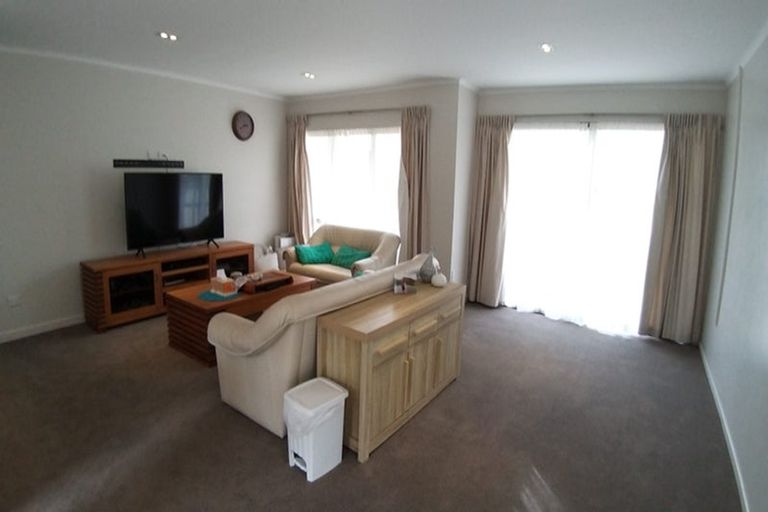 Photo of property in 5 Maugham Drive, Bucklands Beach, Auckland, 2014