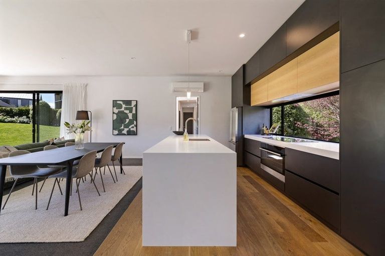 Photo of property in 6 Pendeen Crescent, Jacks Point, Queenstown, 9371