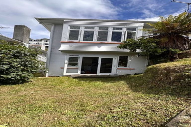 Photo of property in 1/17 Clifton Terrace, Kelburn, Wellington, 6012