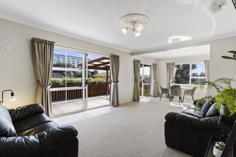 Photo of property in 21c Riverside Road, Orewa, 0931