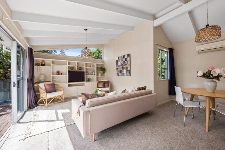 Photo of property in 59 Bryndwr Road, Bryndwr, Christchurch, 8052