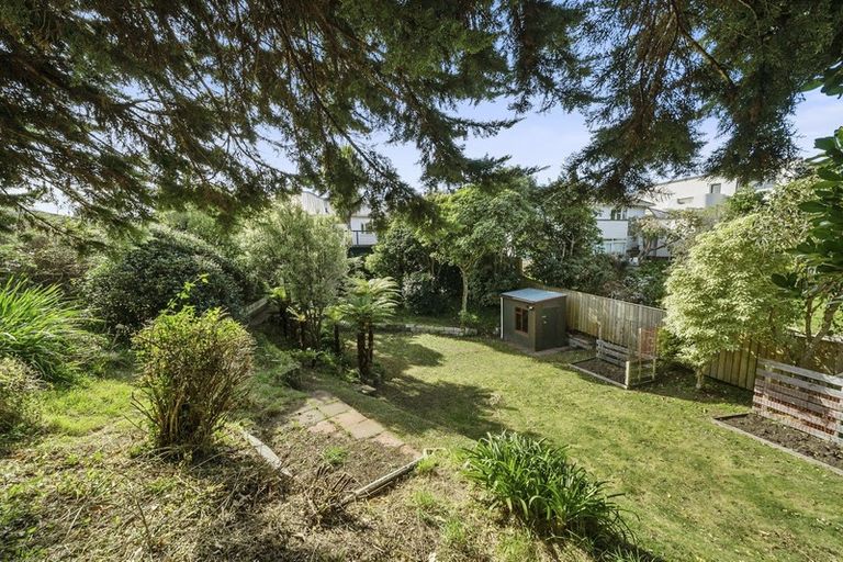 Photo of property in 10 Karaka Grove, Raumati Beach, Paraparaumu, 5032