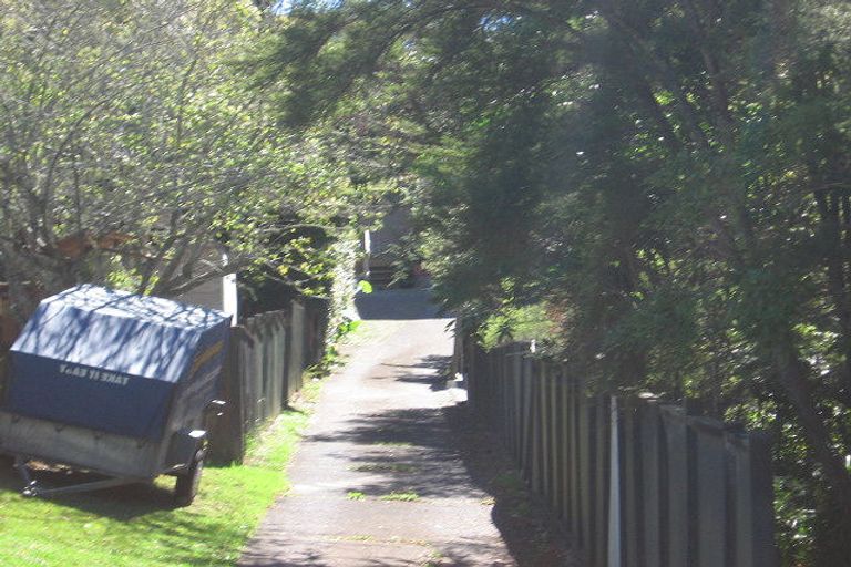 Photo of property in 27 Malters Place, Browns Bay, Auckland, 0630